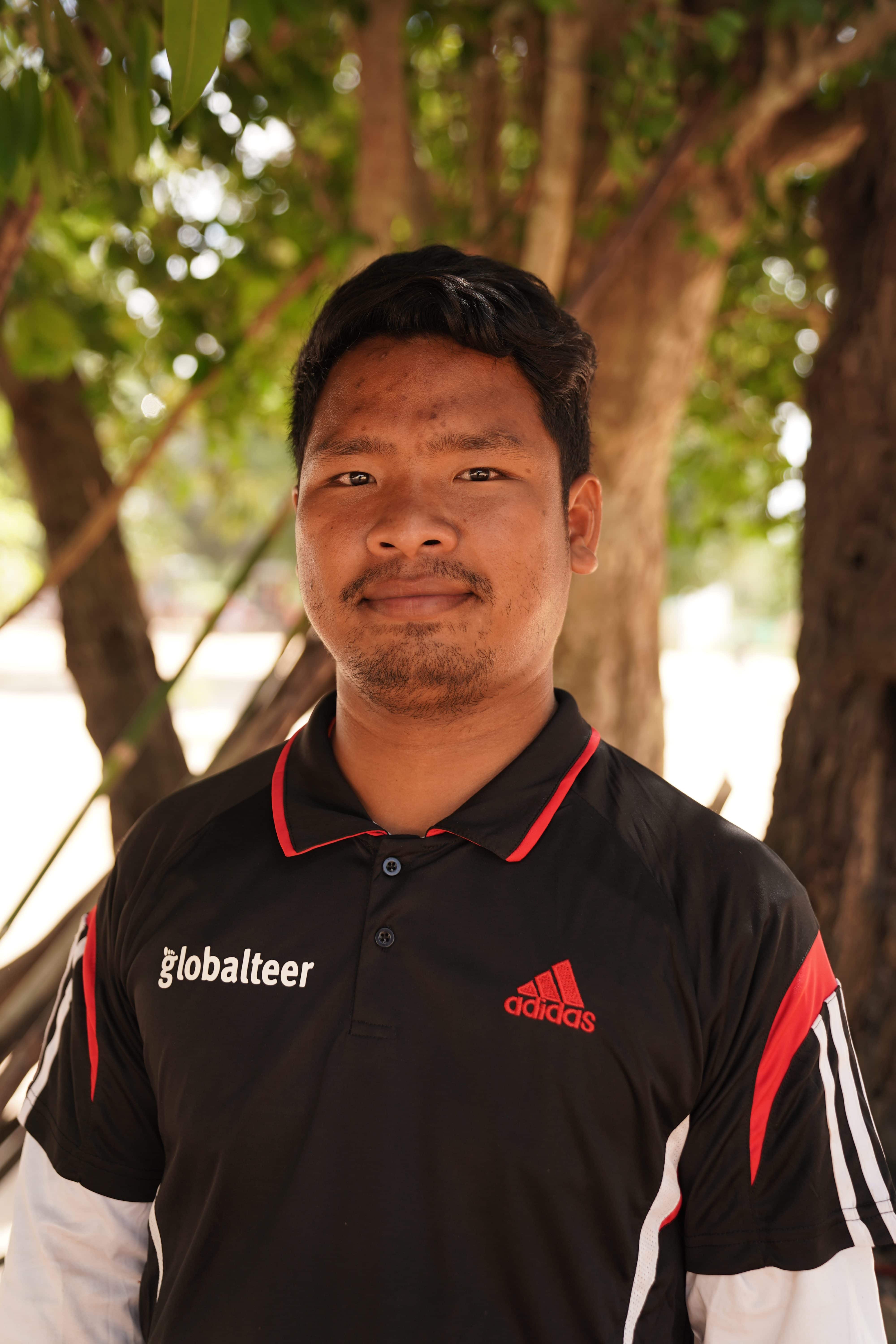 Sports coach Kong Lak sports coach